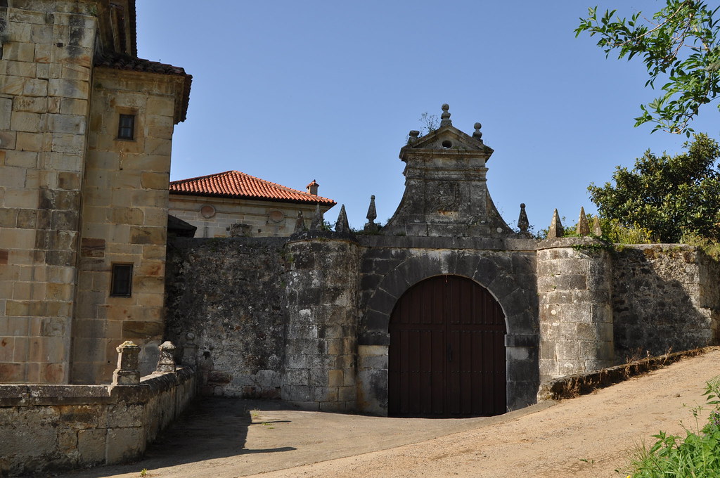 Qué pueblos hay al lado de Colindres