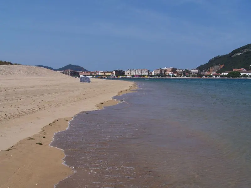 Colindres tiene playa